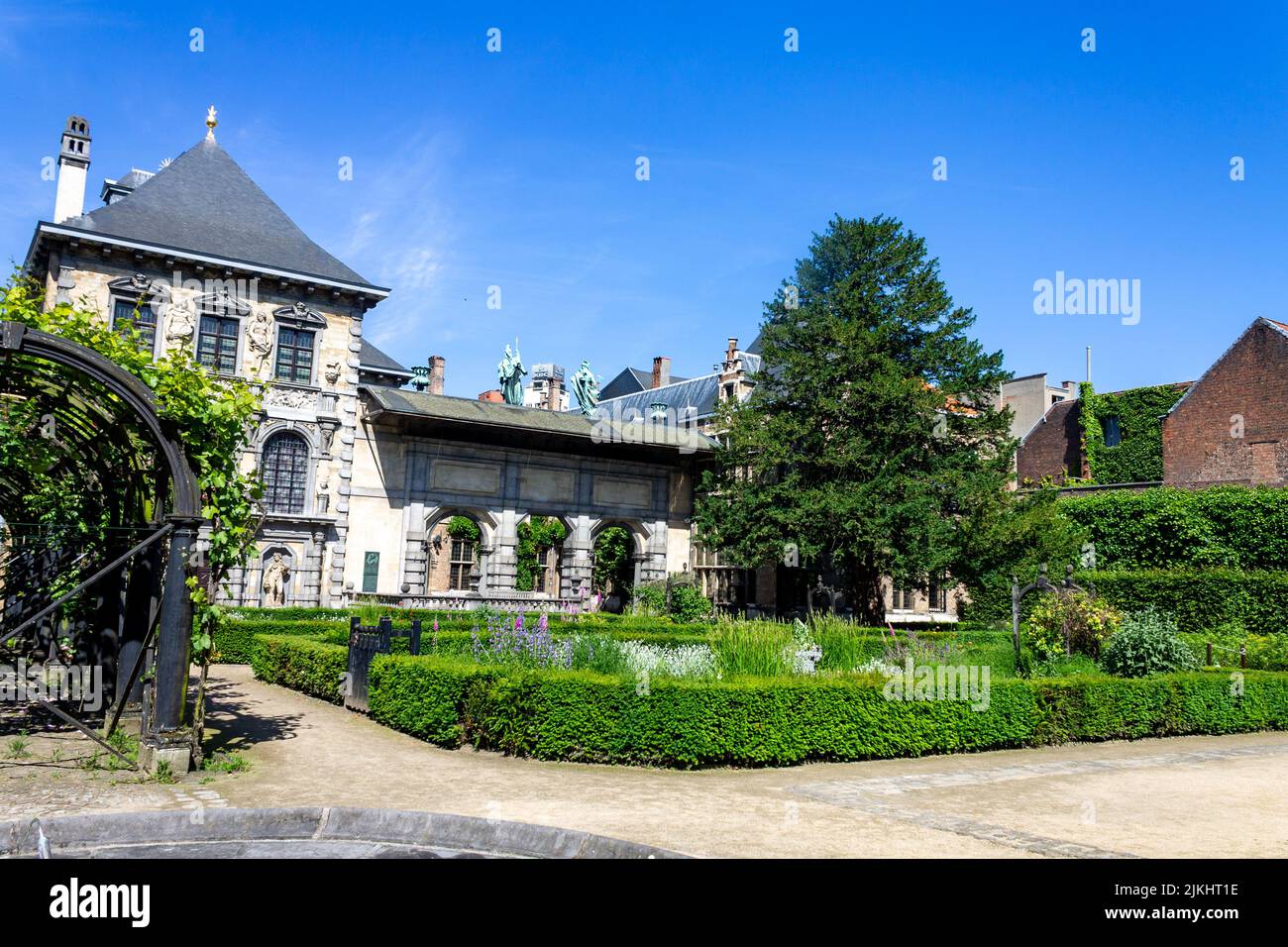 Il giardino della casa storica del pittore Peter Paul Rubens ad Anversa, Belgio Foto Stock