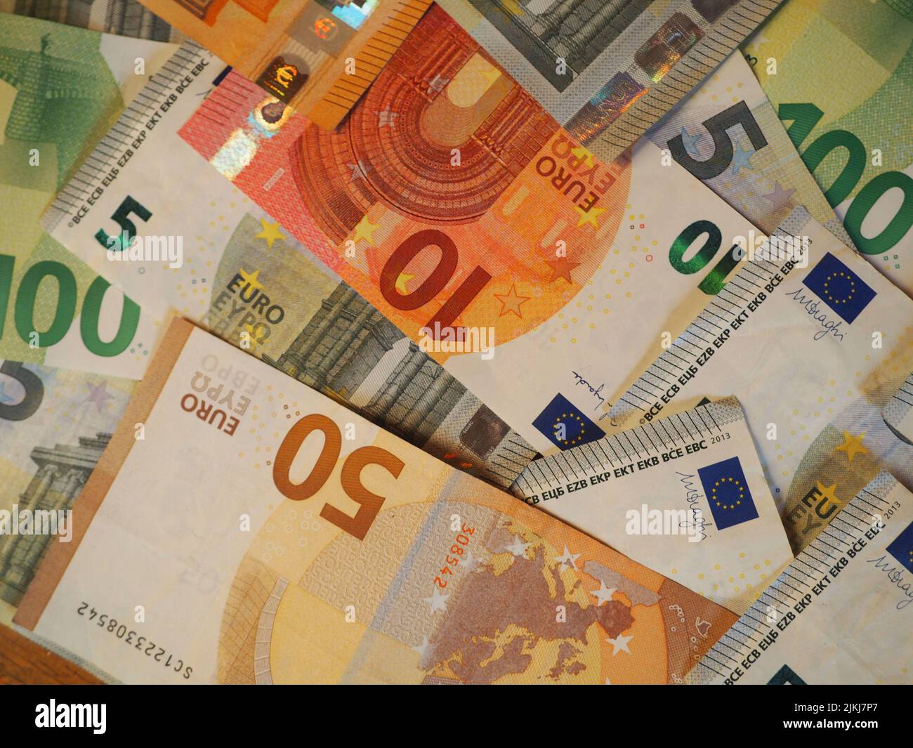 Banconote in euro che coprono il quadro completo, banconote in euro Foto Stock