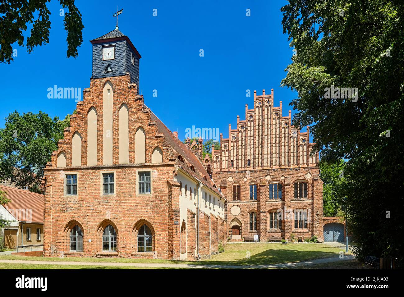 Siechenhaus und Abtshaus Heute Klostermuseum Zinna, Monastero di Zinna, Jüterbog, Contea di Teltow Fläming, Brandeburgo, Germania, Europa Foto Stock