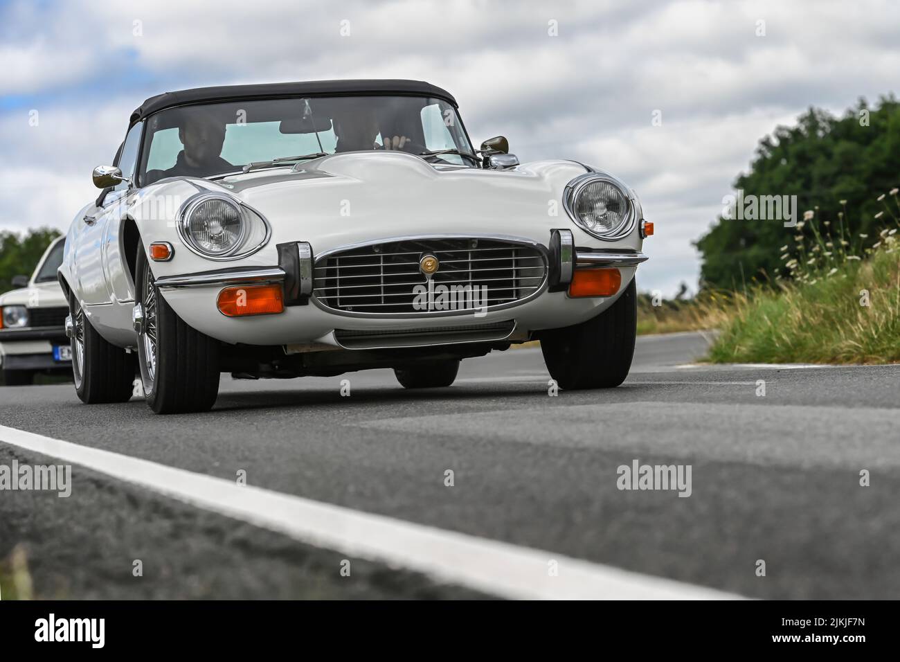 Bad König, Hesse, Germania, Jaguar e-Type S2 V12, costruito nel 1973, cilindrata 5343 cc, 276 cv, al festival classico dell'auto. Foto Stock