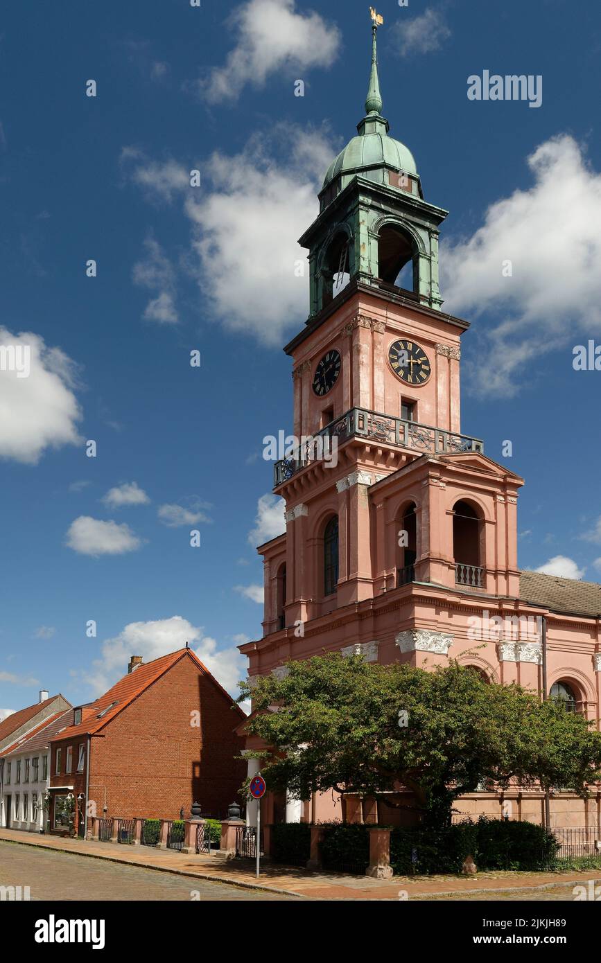 Veduta della Chiesa dei Remonstranti a Prinzeßstraße, Friedrichstadt, la città olandese sulla penisola di Eiderstedt, Frisia settentrionale, penisola di Eiderstedt, Schleswig-Holstein, Germania Foto Stock