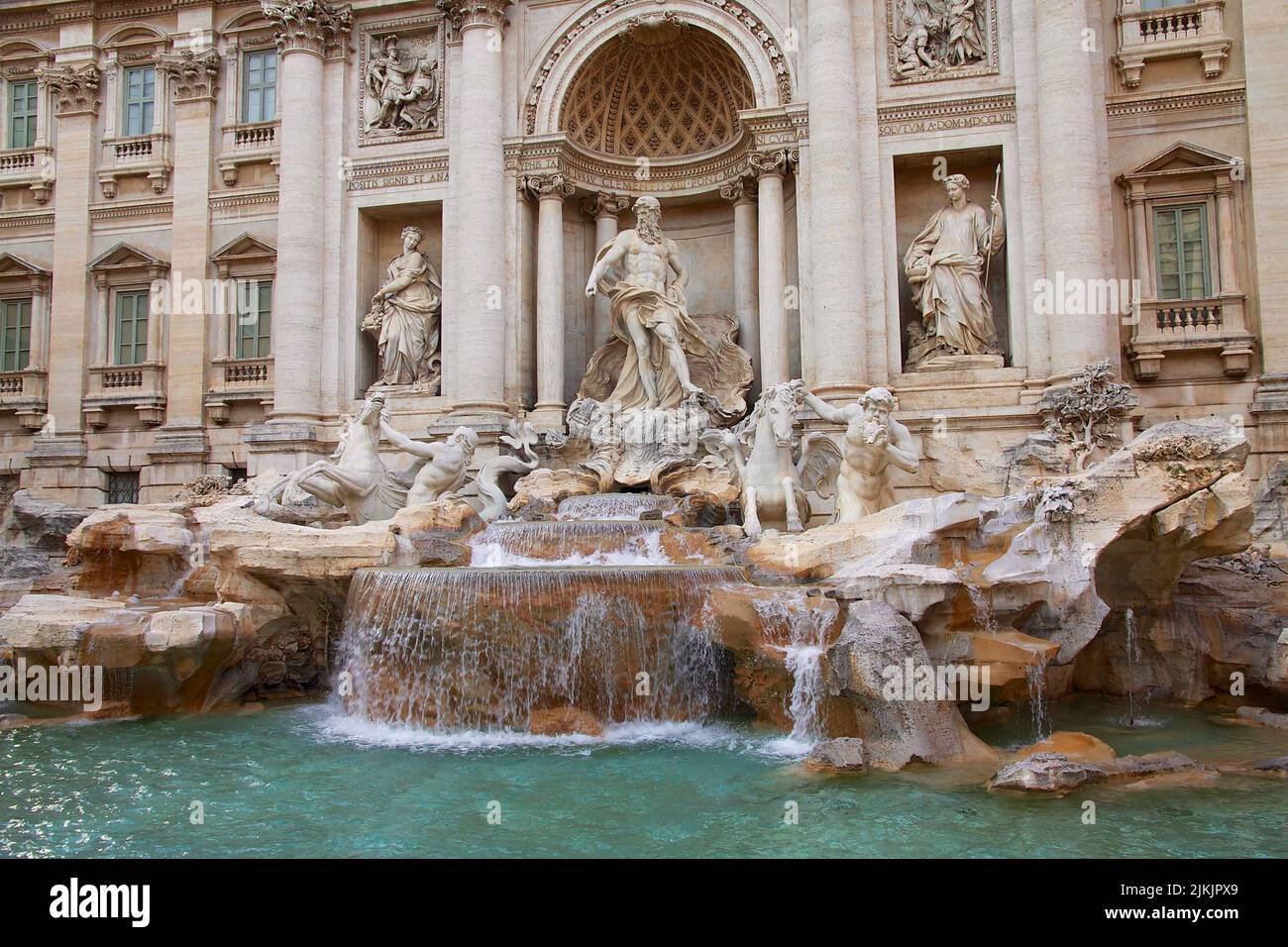 Una bella foto della Fontana di Trevi a Roma Foto Stock