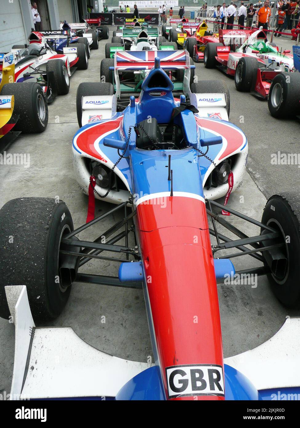 Il closeup verticale delle vetture nel paddock alla fine del Gran Premio di Zhuhai A1. Foto Stock