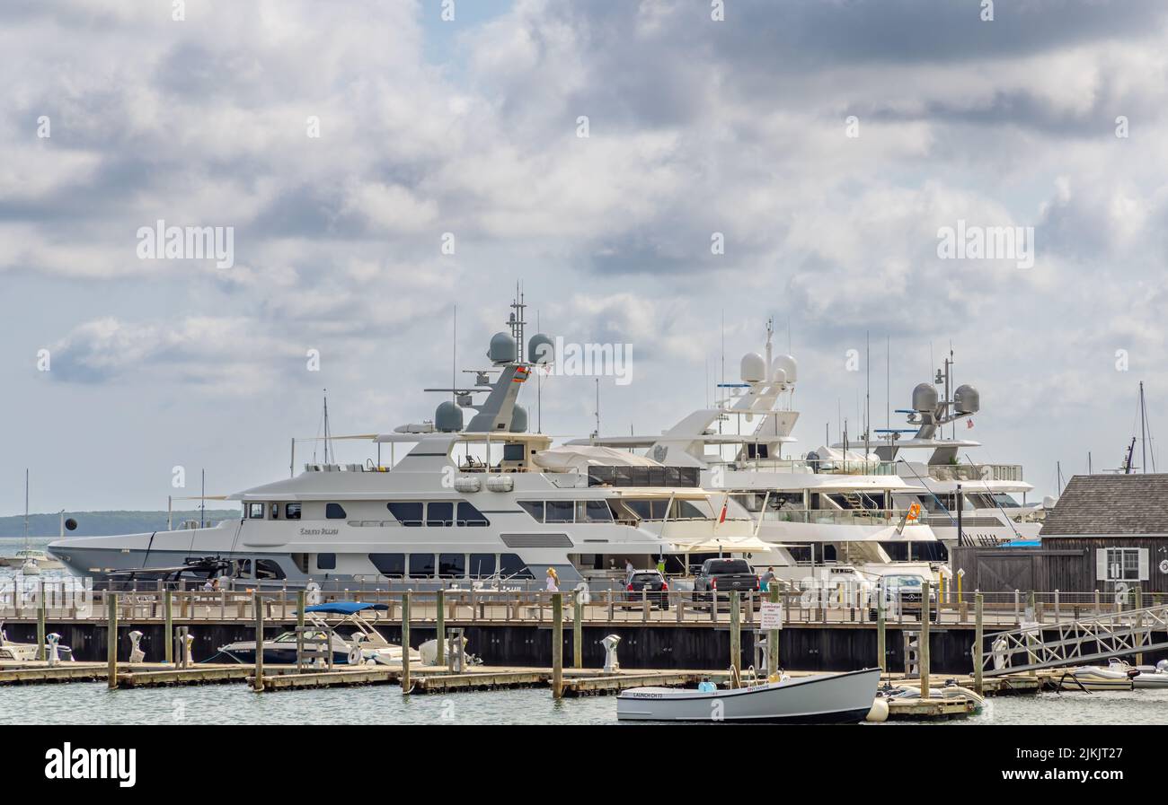 Yacht a Long Wharf, Sag Harbor Foto Stock