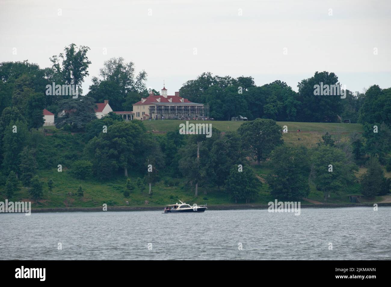 Vista del Monte Vernon di George Washington dal fiume Potomac Foto Stock
