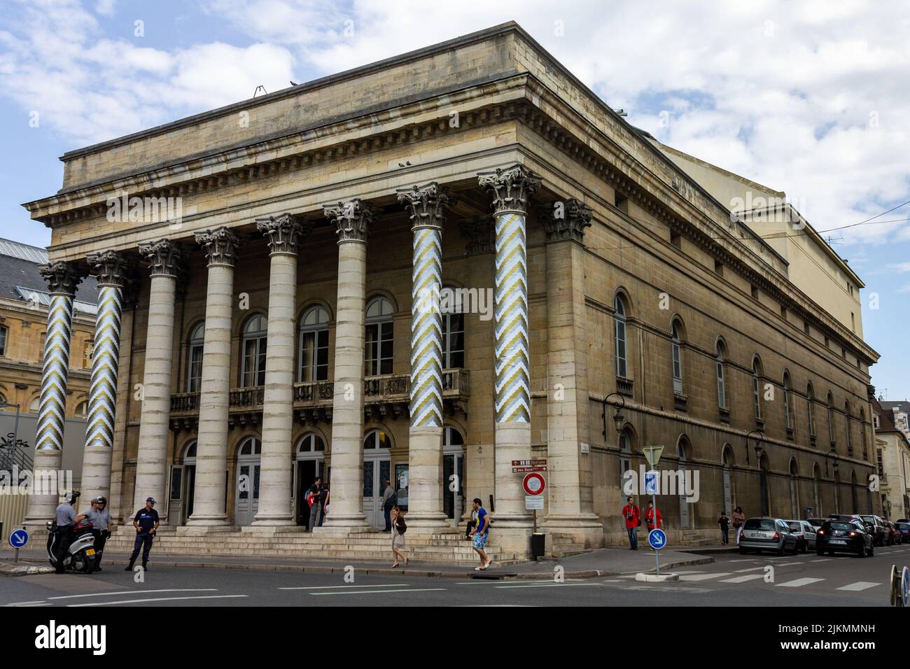 La facciata con colonne del Musee des Beaux-Arts de Dijon, Francia. Foto Stock