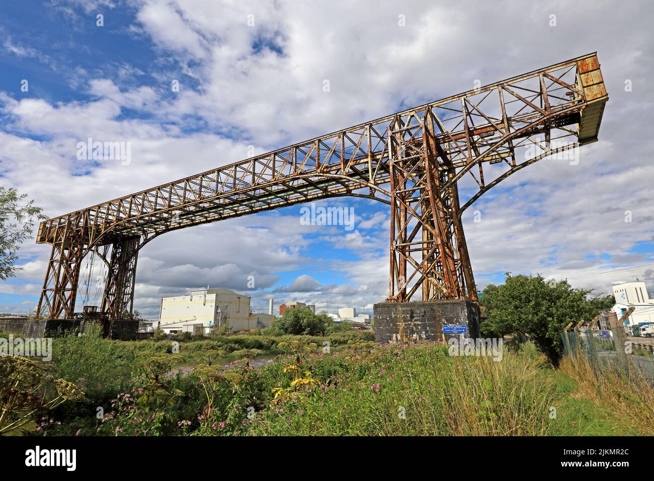 Warrington storico ponte di trasporto, sul fiume Mersey a Bank Quay , Crosfields Transporter Bridge, Cheshire, Inghilterra, Regno Unito Foto Stock