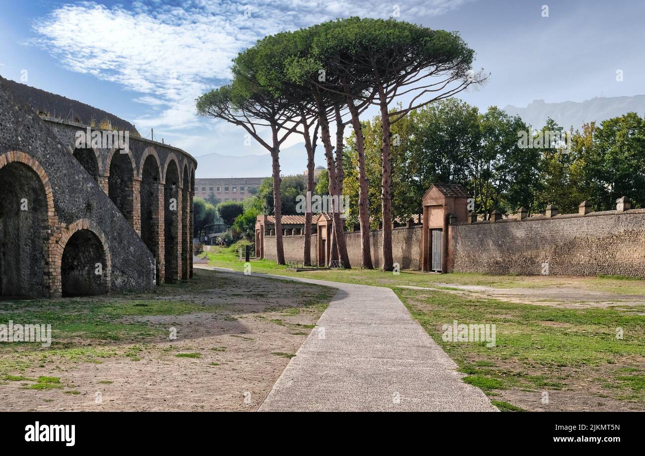 Anfiteatro ellittico struttura interna, con 20000 capacità, Anfiteatro Romano di Pompei, Pompei, Patrimonio dell'Umanità dell'UNESCO, Campania, Italia, Europa Foto Stock