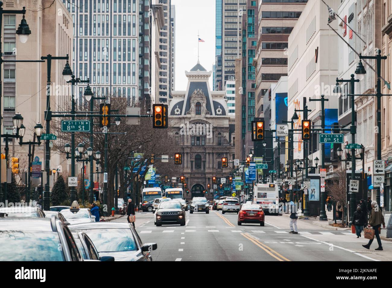 Il lato orientale del Municipio di Philadelphia visto da Market Street Foto Stock