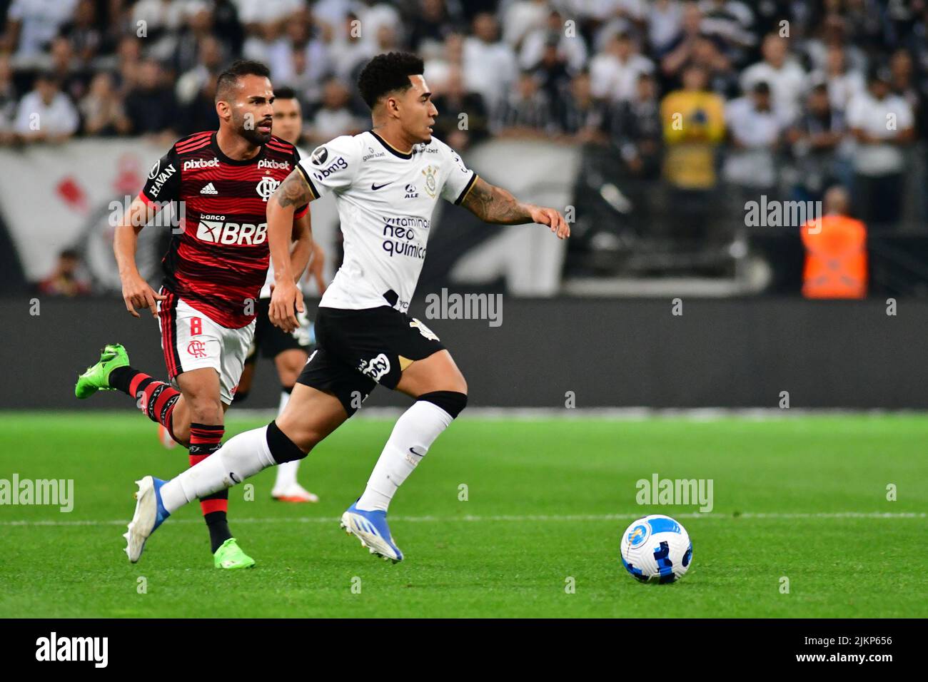 São PAULO, BRASILE - AGOSTO 2: Incontro tra Corinzi e Flamengo durante la Copa CONMEBOL Libertadores alla Neo Química Arena il 2 agosto 2022 a São Paulo, BRASILE. (Foto di Leandro Bernardes/PxImages) Credit: PX Images/Alamy Live News Foto Stock