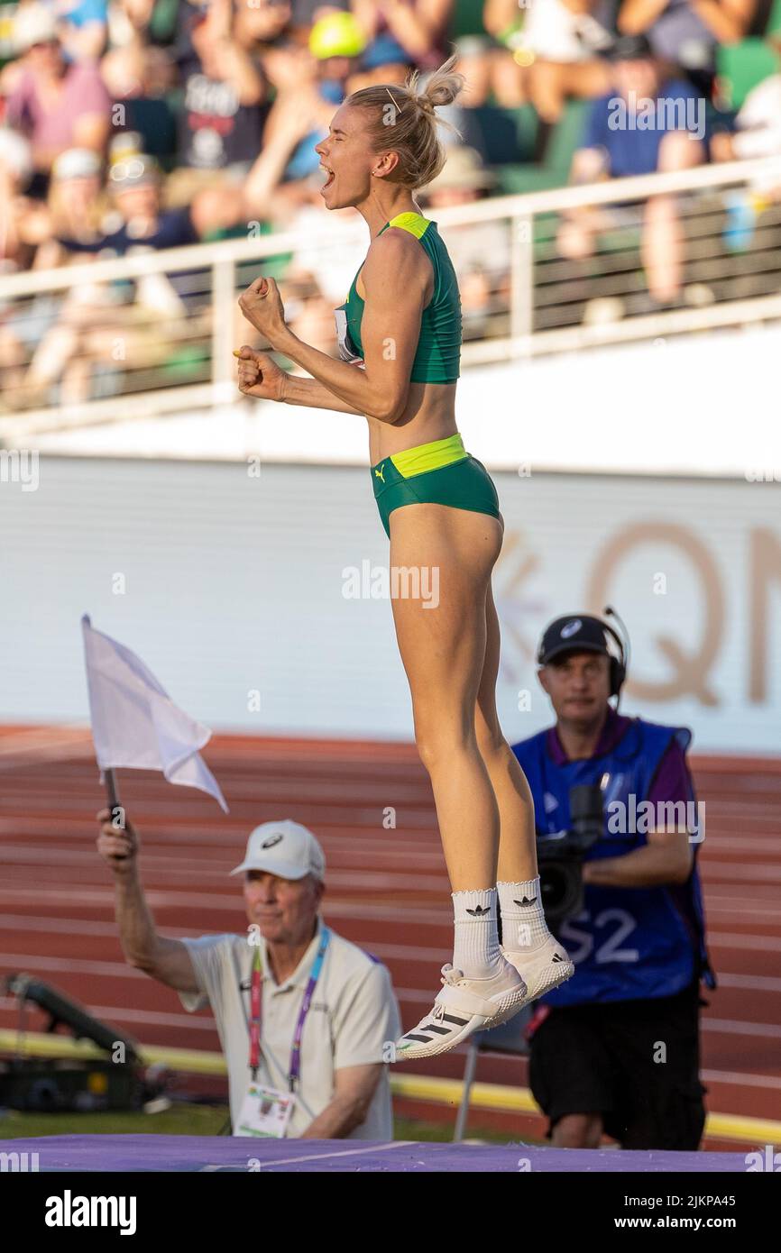 Eleanor Patterson (AUS) stabilisce un record austriaco di 6-7 1/2 (2,02) in rotta di diventare il campione del mondo di salto alto durante la sessione pomeridiana su Foto Stock