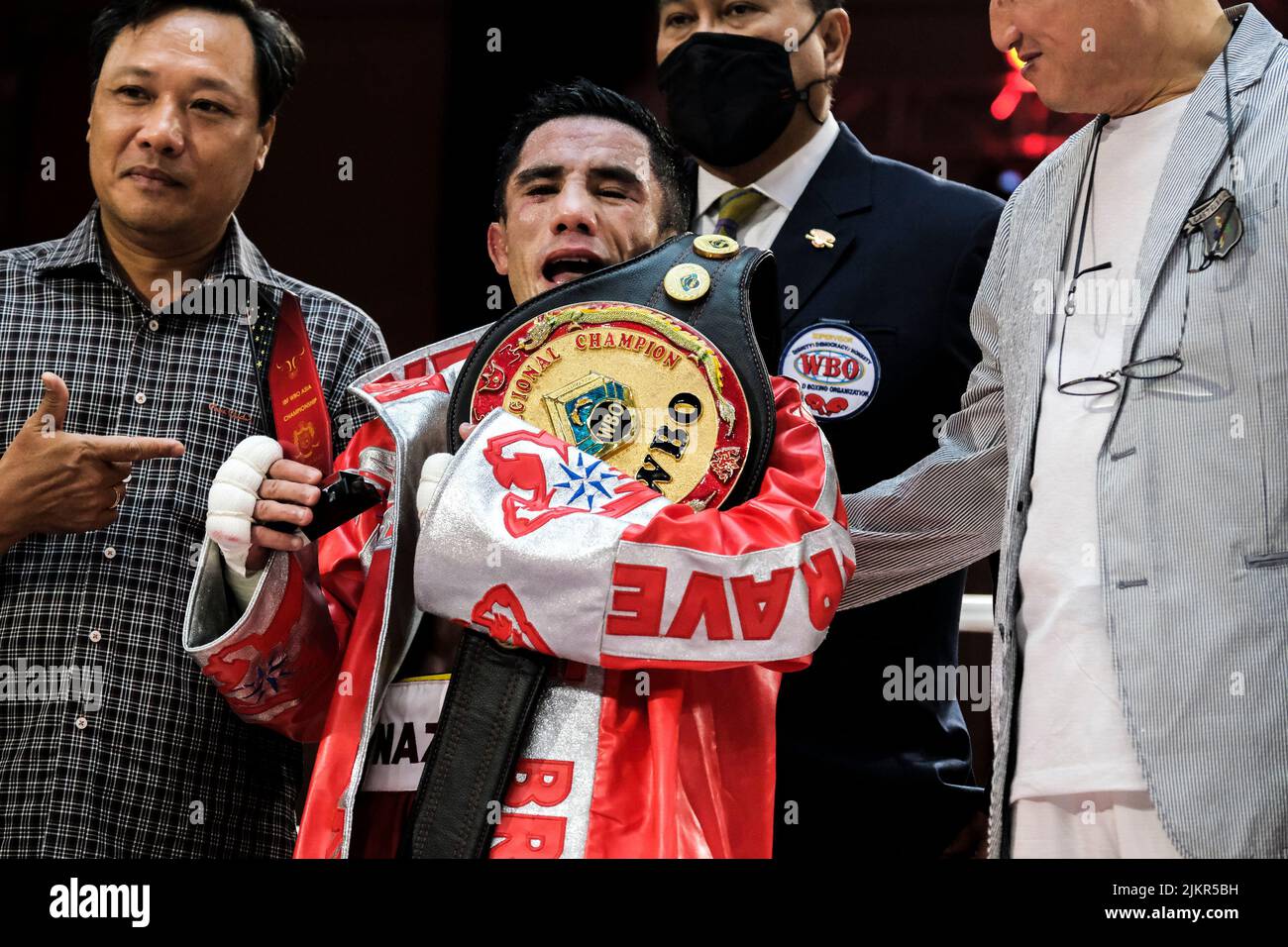 Ho Tram, Vietnam - Luglio 30th 2022: Nazarov Olimpio vs Bienvenido Ligas, WBO flyweight titolo bout. Foto Stock