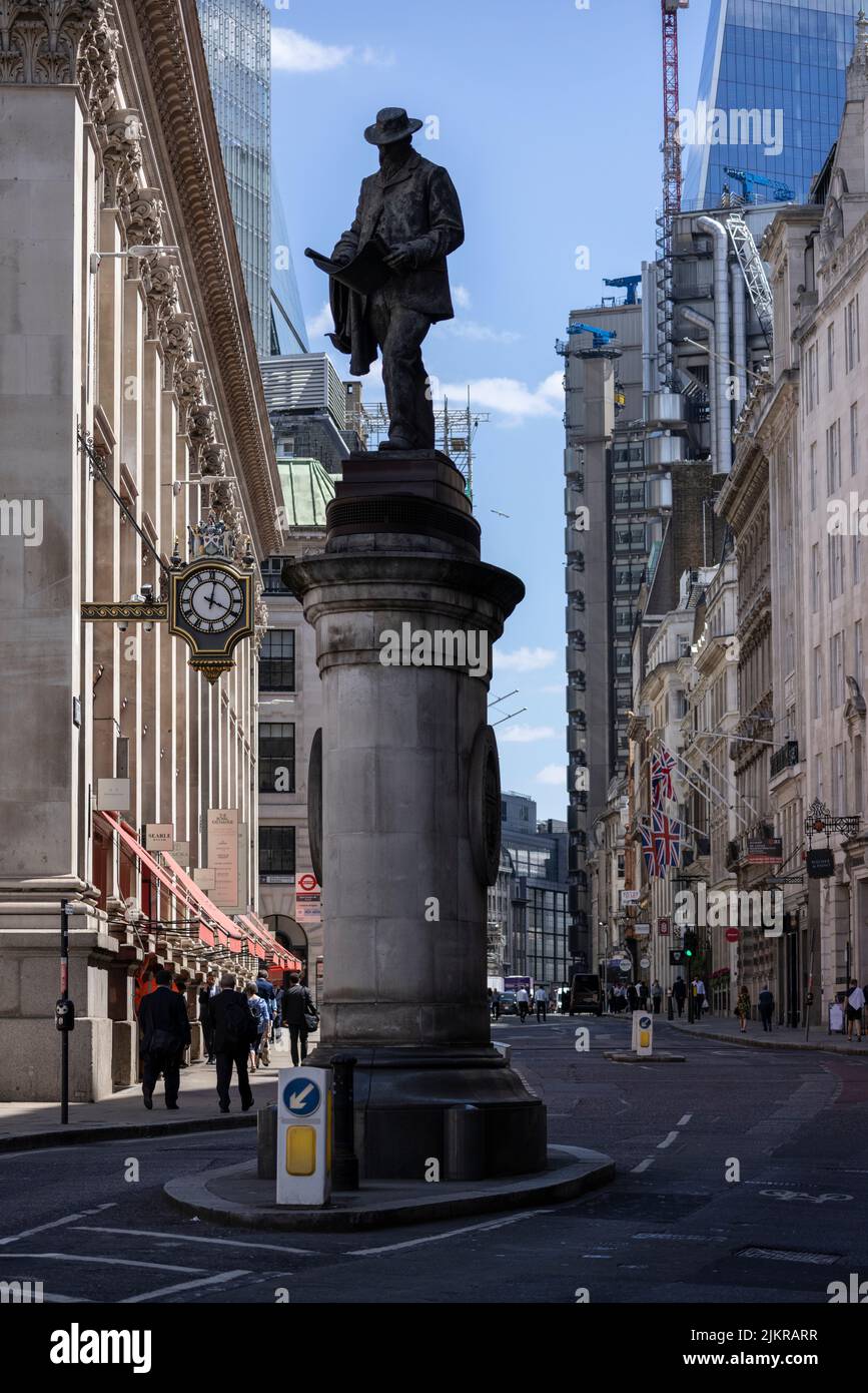 Statua di James Henry Greathead, all'ingresso di Cornhill, nel cuore della città di Londra, Inghilterra, Regno Unito Foto Stock