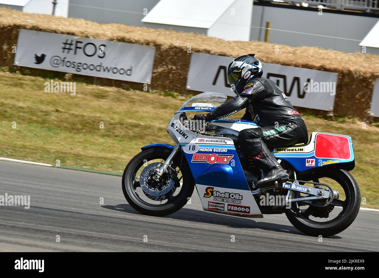 Ian King, Suzuki XR41, 100 anni del Gran Premio dell'Ulster, biciclette e piloti che hanno partecipato a questo evento secolare, Goodwood Festival of Speed, Foto Stock