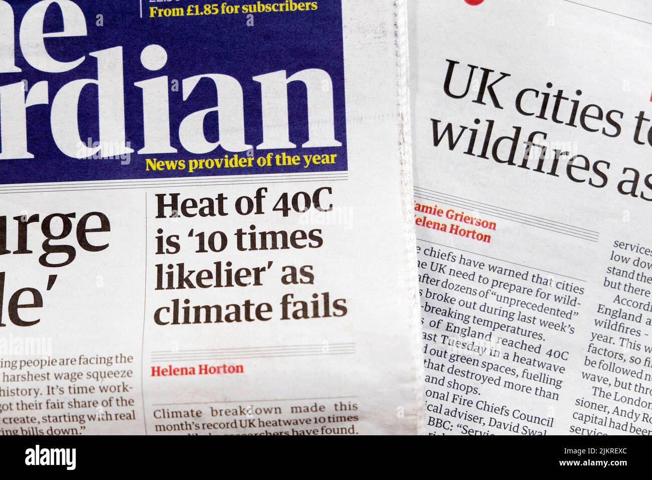 'Il calore di 40°C è '10 volte più likelier' come il clima fallisce' il giornale Guardian headline articolo clipping on front page 29 luglio 2022 Londra Inghilterra UK Foto Stock