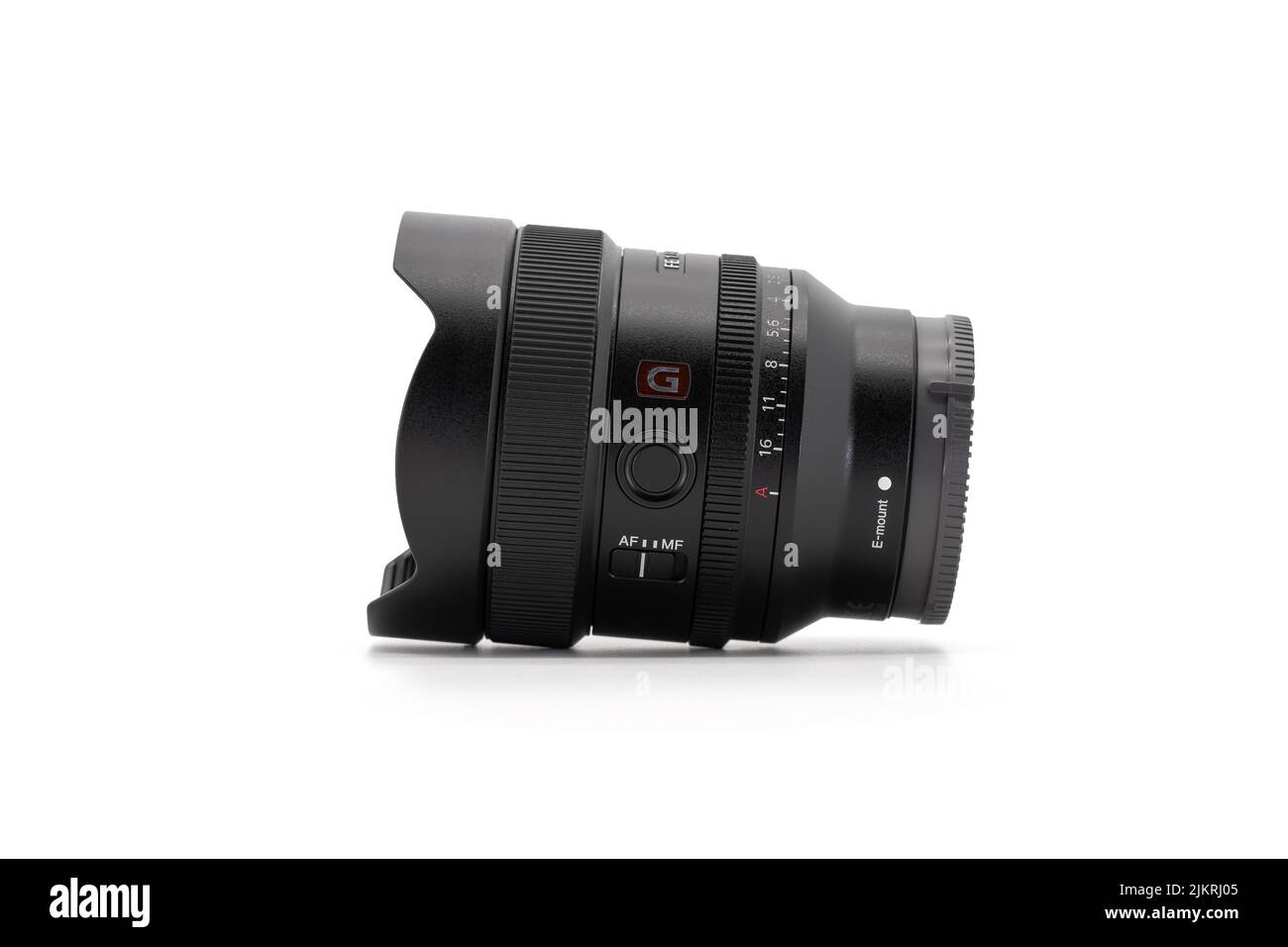 Bangkok, Thailandia - 10 giu 2022, Sony prime Lens Ultra Wide, FE 14mm F1,8 G Master è stato lanciato in Thailandia nel maggio 2021. Questo cliente lo ha portato su 2 Foto Stock