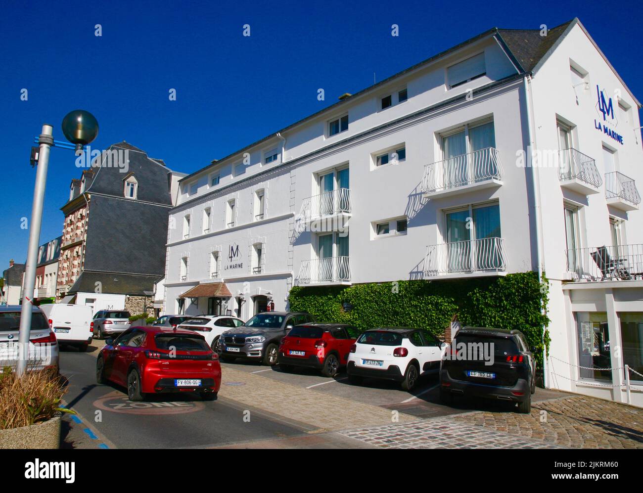 Una vista del la Marine Hotel a Barneville-Carteret, Normandia, Francia, Europa Foto Stock