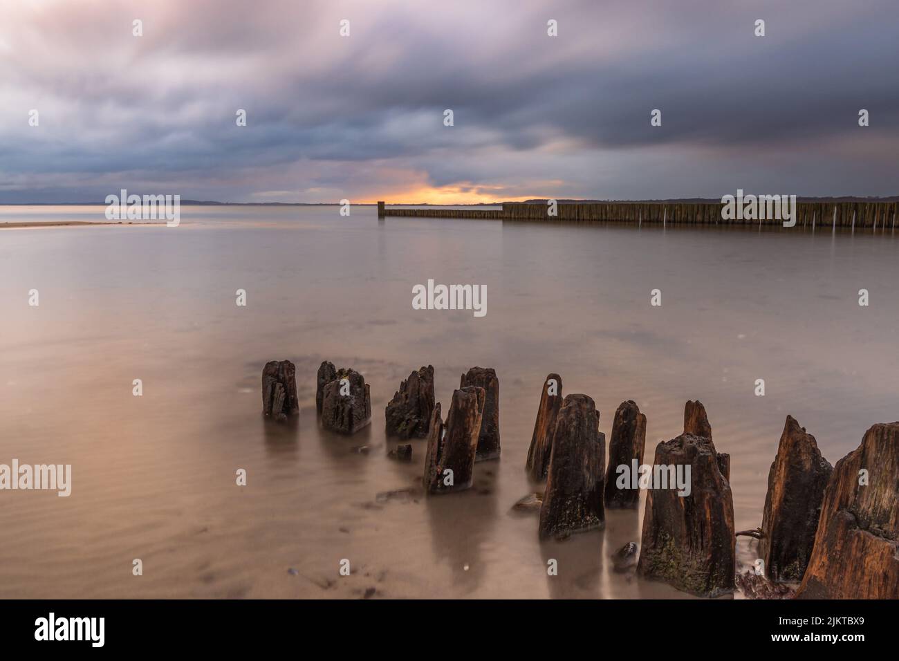 Alba sulla costa del Mar Baltico a Schleswig-Holstein, Germania Foto Stock