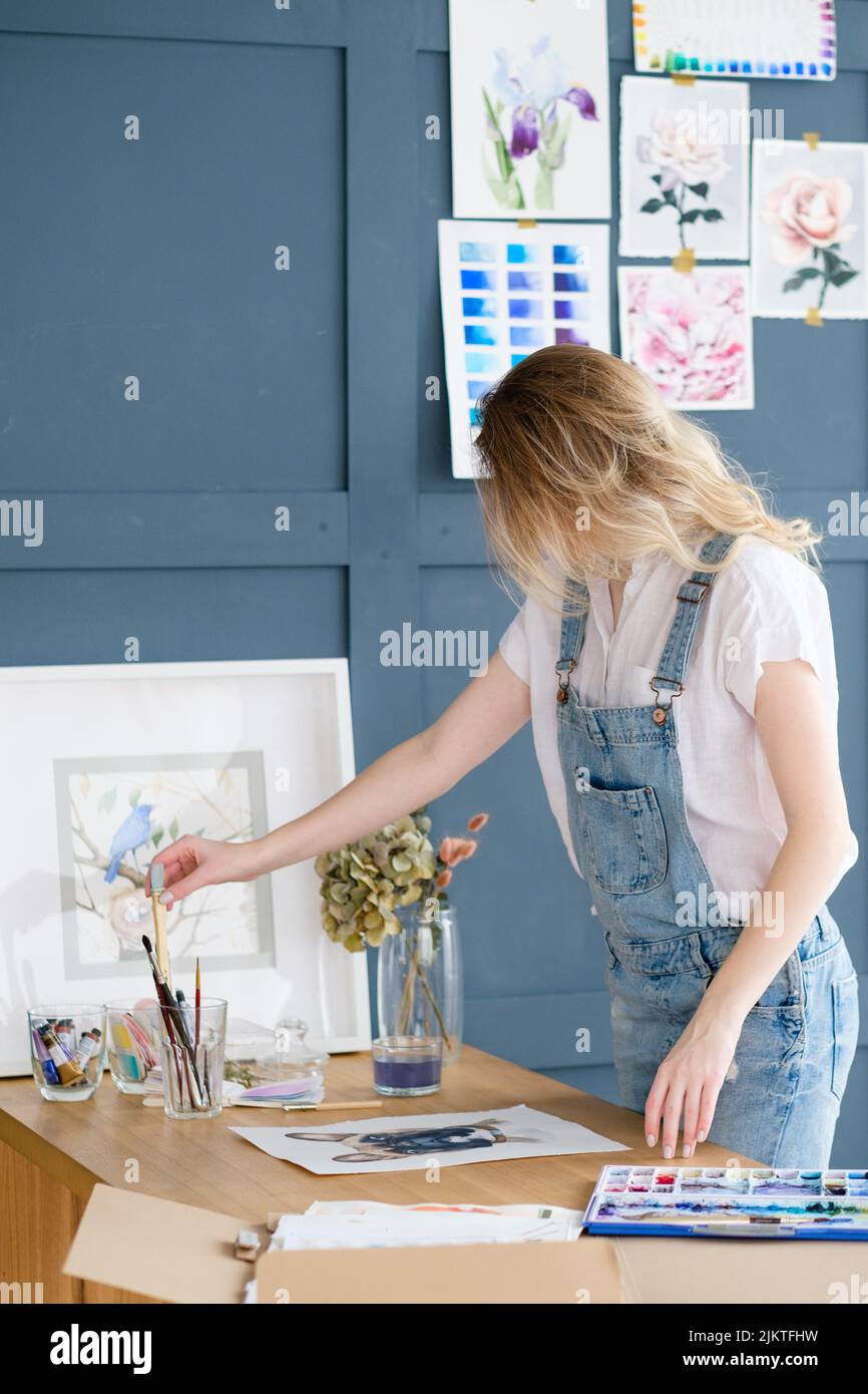 arte stile di vita disegno auto espressione immagine ragazza Foto Stock