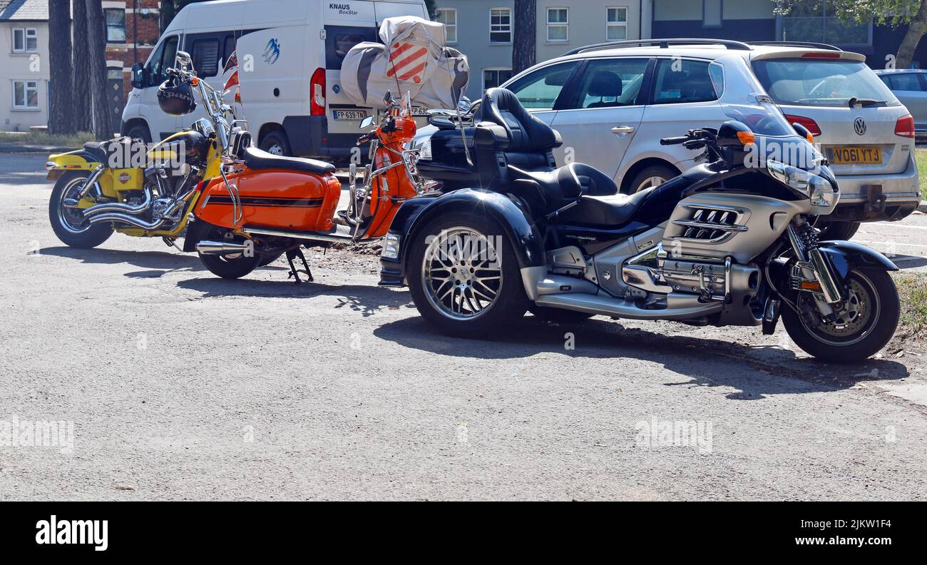 Moto classiche, moto a tre ruote Honda Goldwing, parcheggio, Llandaff Fields, Cardiff. Estate. Agosto 2022 Foto Stock
