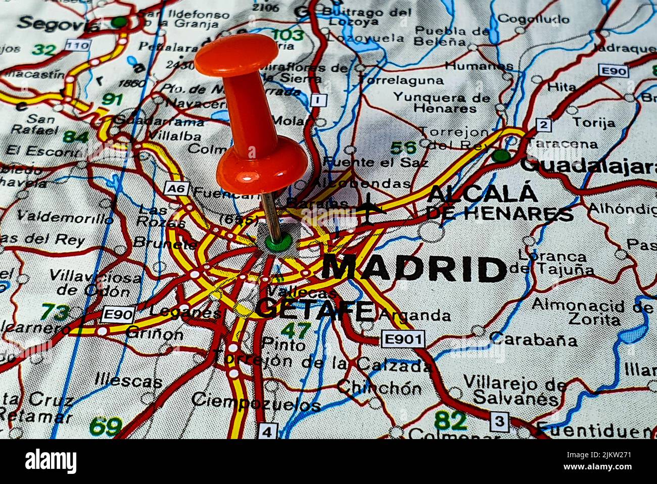 Un primo piano di posizione pin di Madrid su una mappa Foto Stock