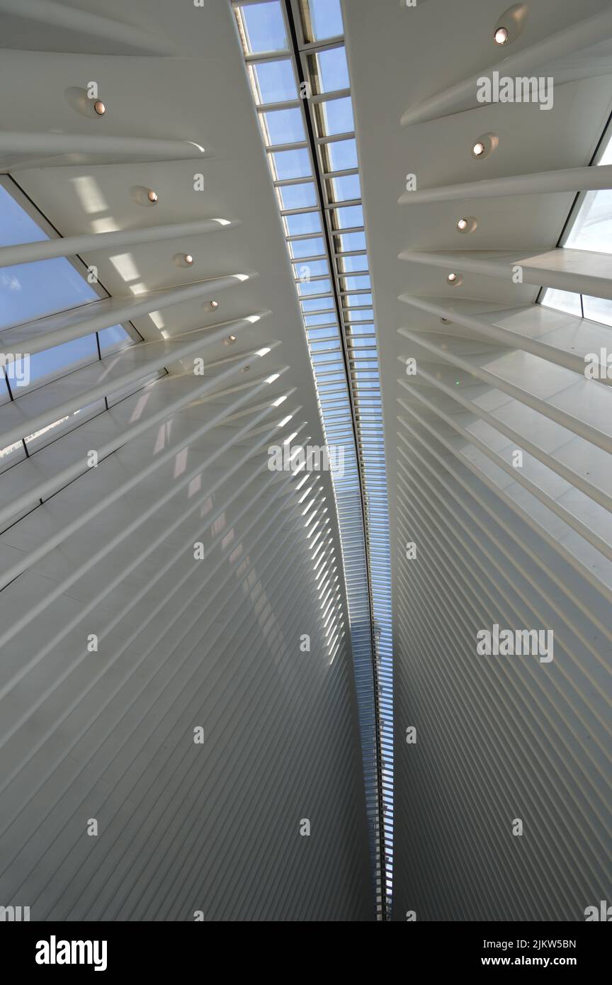 Un basso angolo del soffitto del World Trade Center a New York, USA Foto Stock