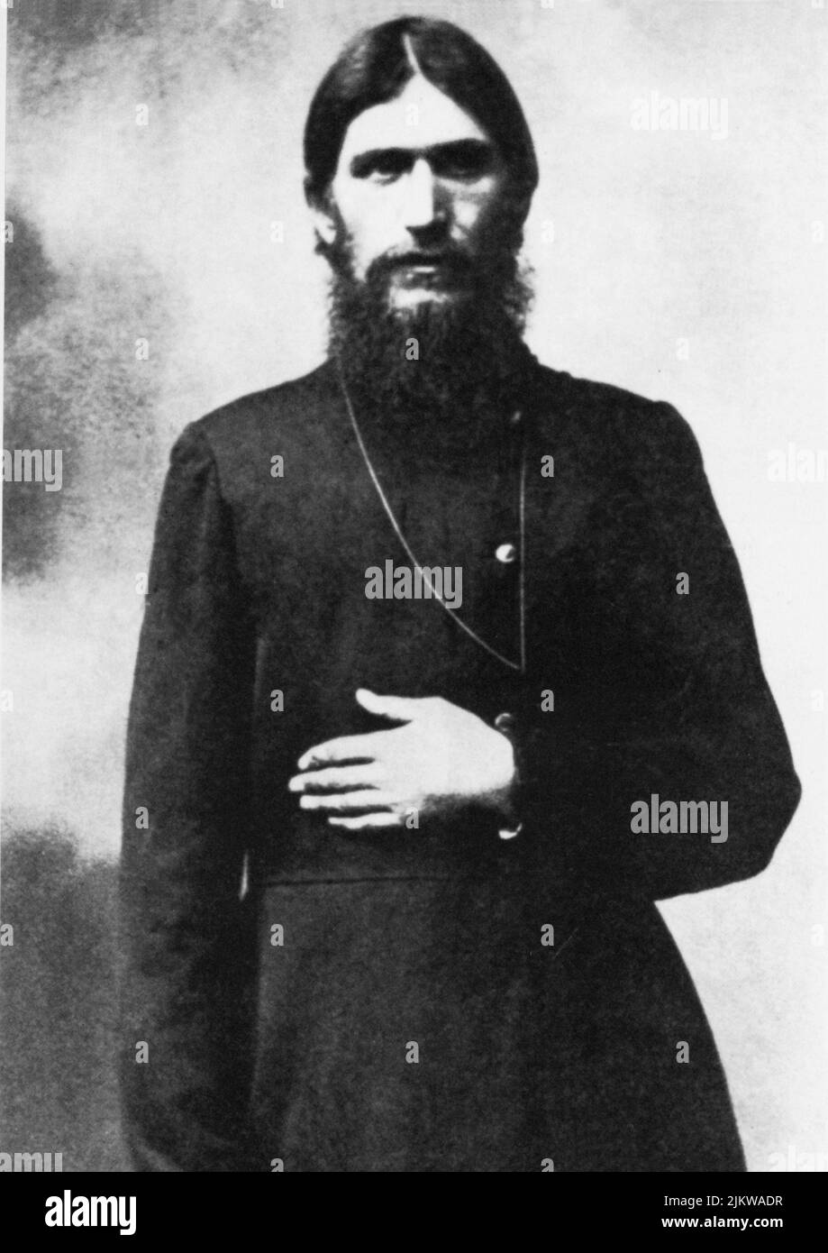 1906 : il celebre sacerdote russo Grigorij Efimovic RASPUTIN ( Pockrovskoe , Siberia 1871 - San Pietroburgo 1916 ) - MAGO - MAGO - prete - monaco - ritratto - ritratto - barba - politico - politico ----- Archivio GBB Foto Stock