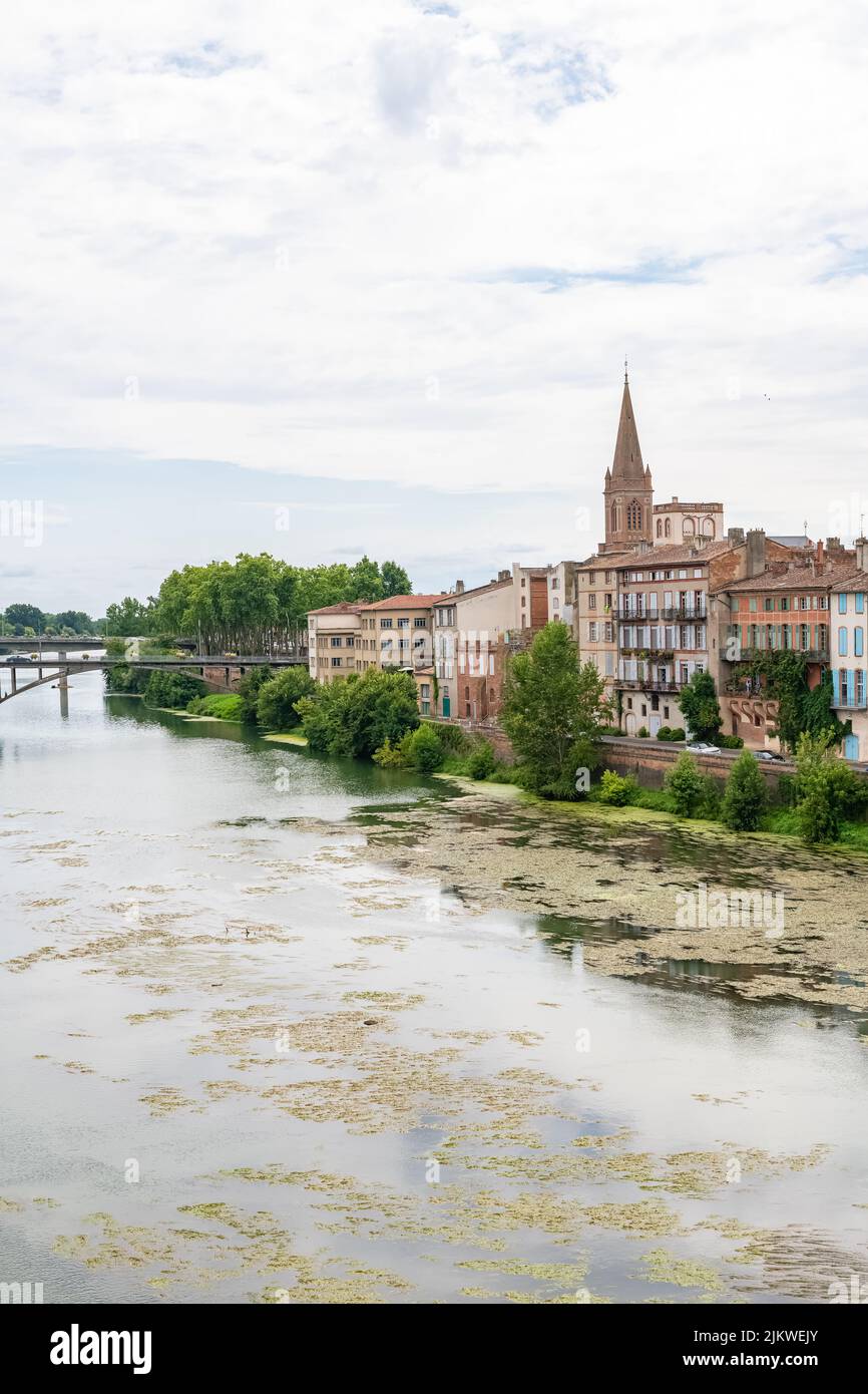 Montauban in Francia, bella città francese nel sud, panorama Foto Stock