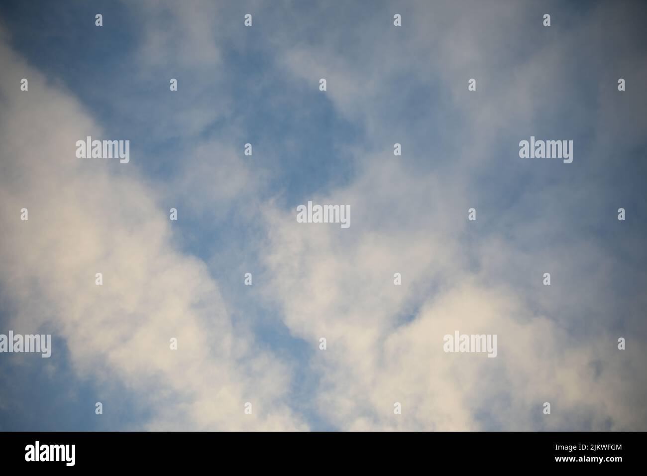 una perfetta foto di sfondo di un cielo colorato Foto Stock