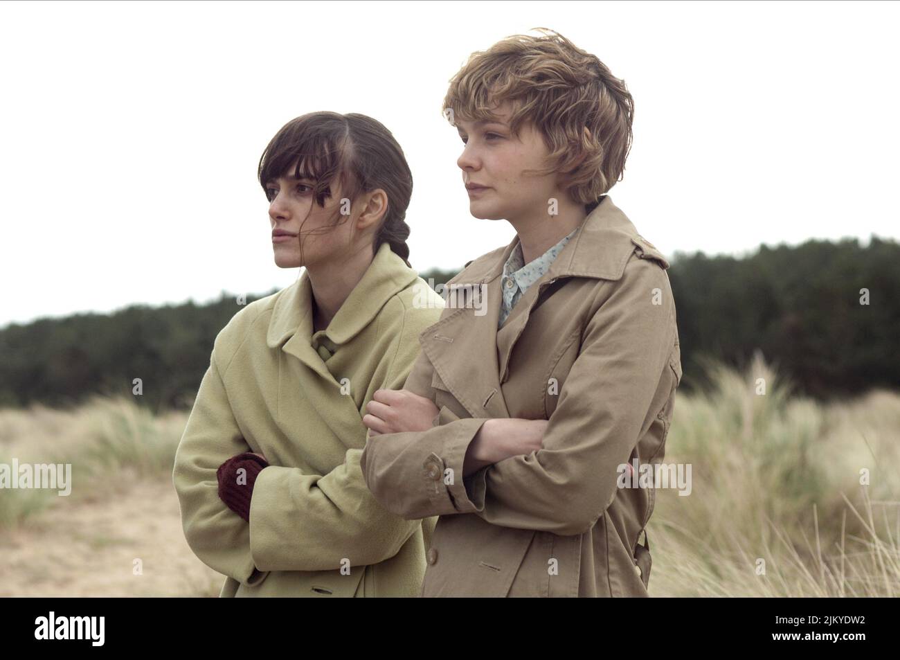 KEIRA KNIGHTLEY, CAREY MULLIGAN, mai mi lascia andare, 2010 Foto Stock