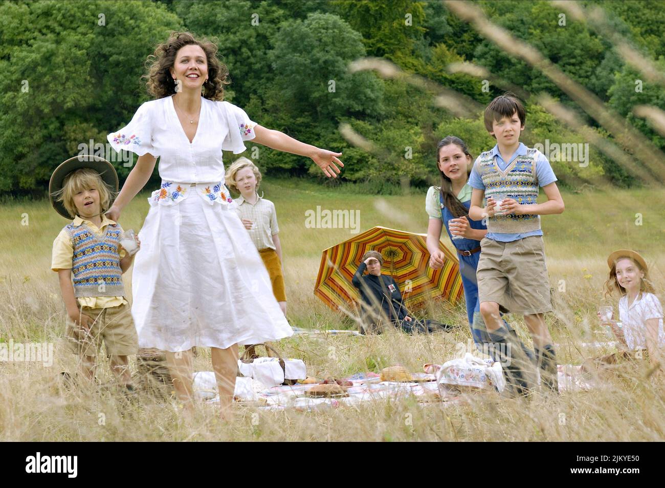 STEER, GYLLENHAAL, VLAHOS, THOMPSON, WOODS, BUTTERFIELD, TAYLOR-RITSON, NANNY MCPHEE E IL GRANDE BANG, 2010 Foto Stock