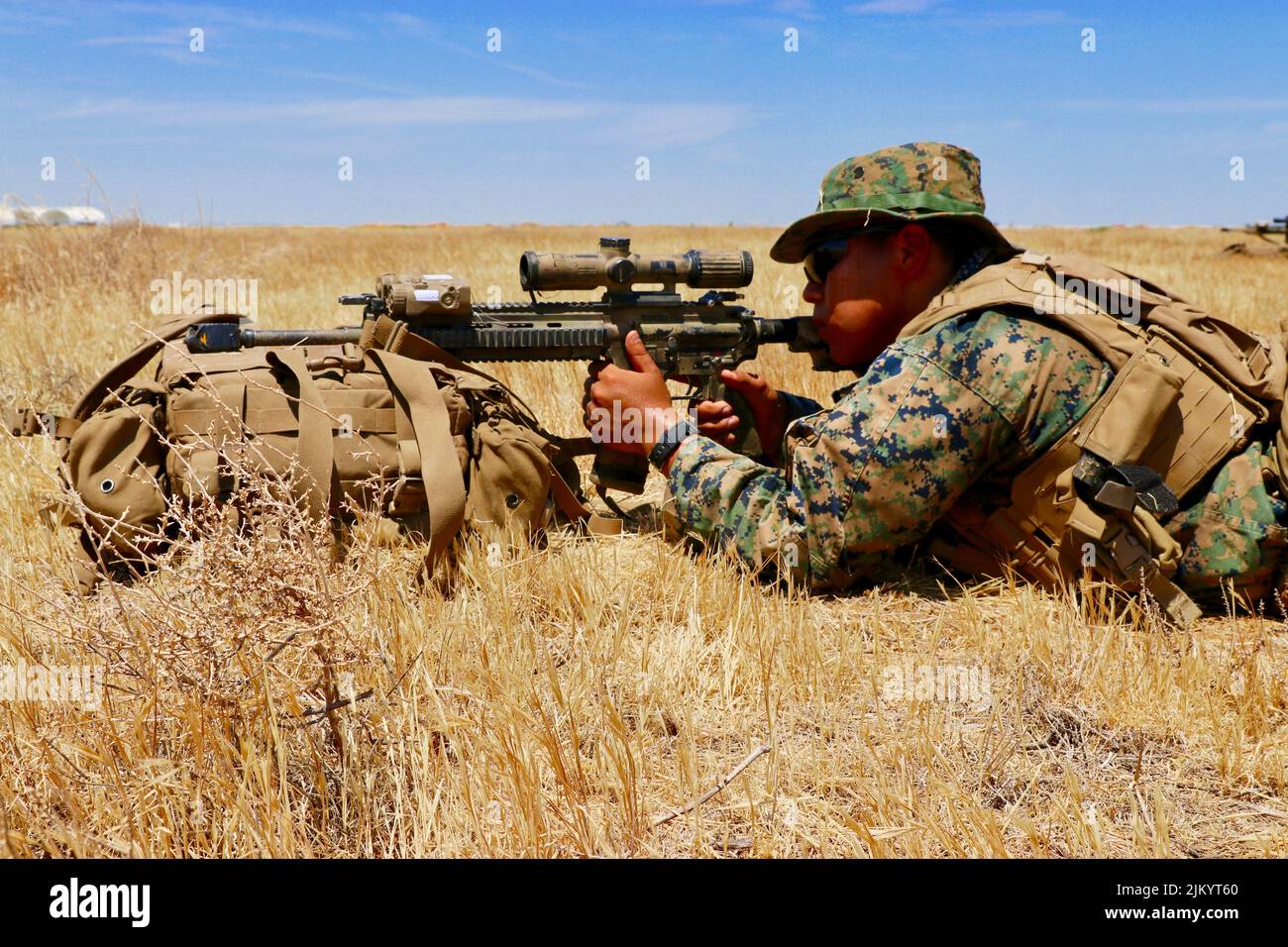 I Marines degli Stati Uniti sono venuti a bordo della base aerea navale di Lemoore, Calif., durante l'esercitazione annuale di Fury dell'estate del corpo dei Marine. Summer Fury è il più grande esercizio di aviazione marina sulla costa occidentale. Foto Stock
