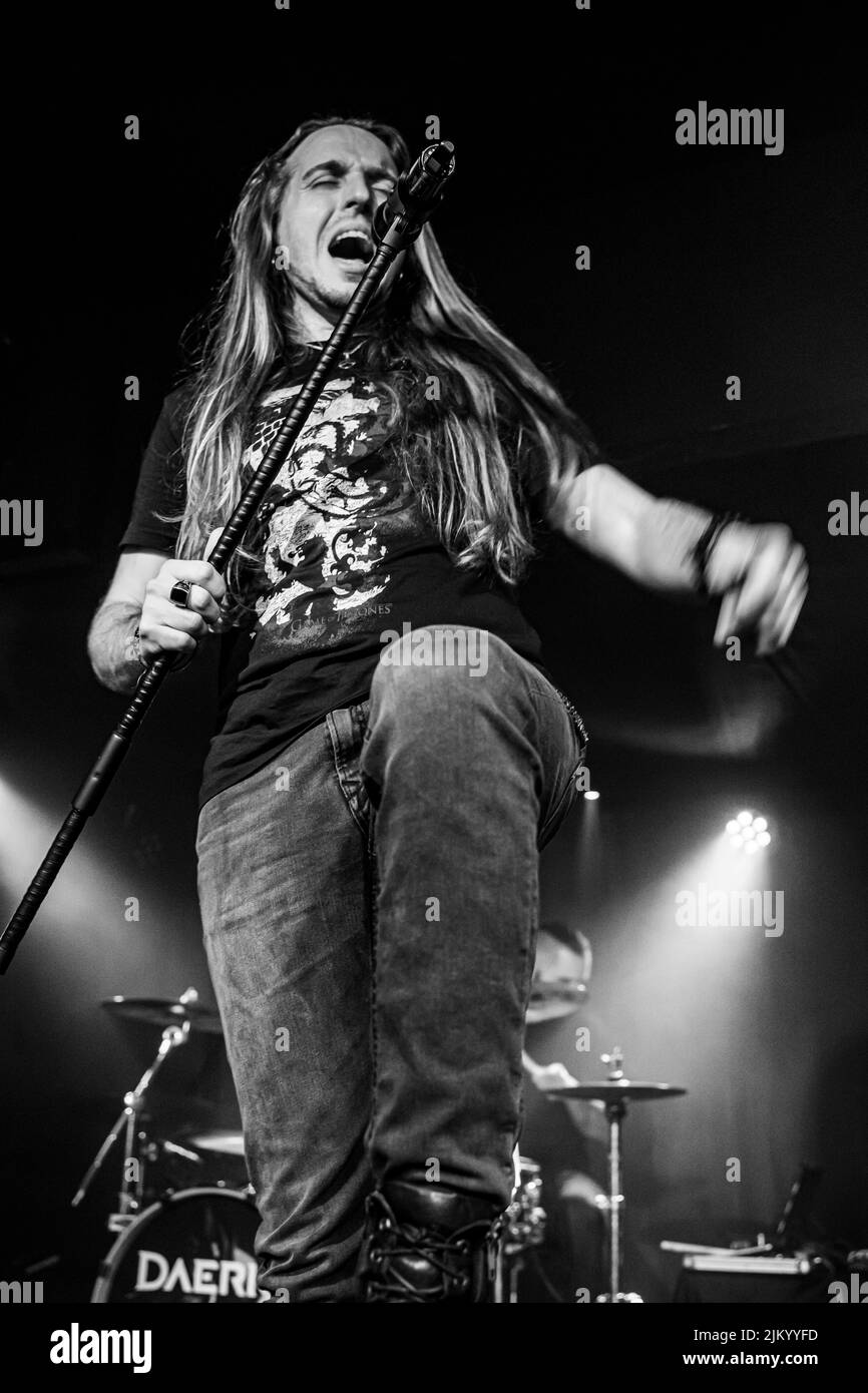 Madrid, Spagna. Aprile 14, 2022. Concerto del gruppo musicale spagnolo Daeria presso la sala di Hysteria nel quartiere Arguelles. Foto Stock