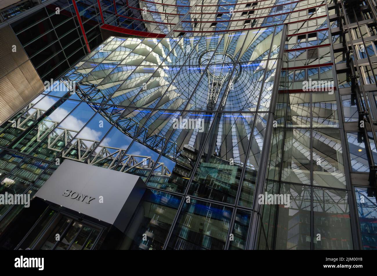 Architettura moderna a Berlino in Germania Foto Stock