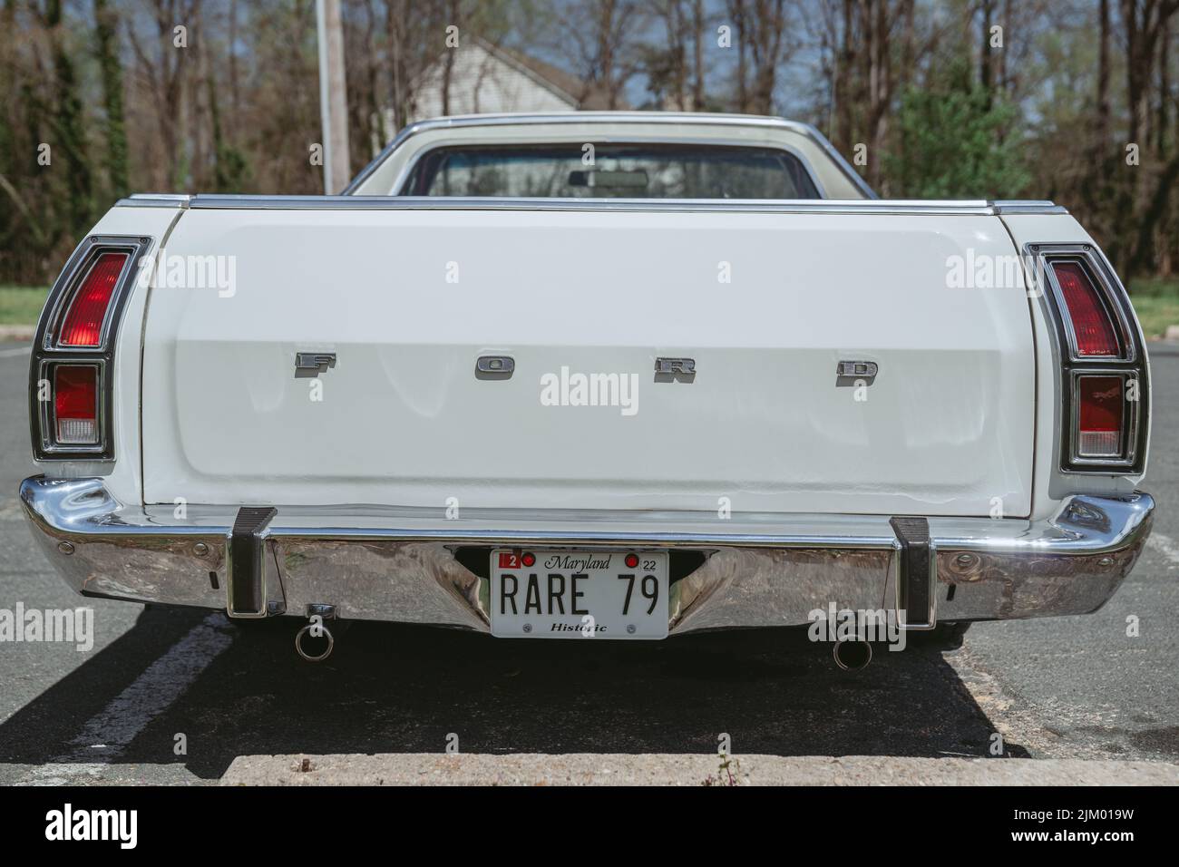 Primo piano ripresa della schiena di una Ford Ranchero 1979 bianca classica auto Foto Stock