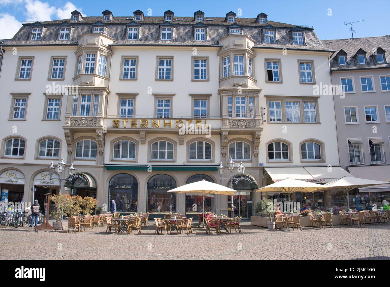 Il famoso hotel chiamato Sternhotel nella citta' di Bonn vicino alla piazza del mercato Foto Stock