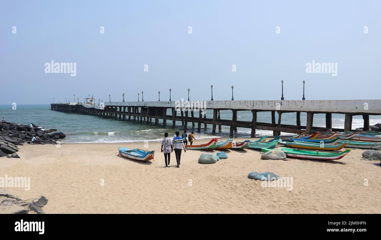 Broken Bridge of Sunrise view Point, Pondicherry ora noto come Puducherry, India. Foto Stock