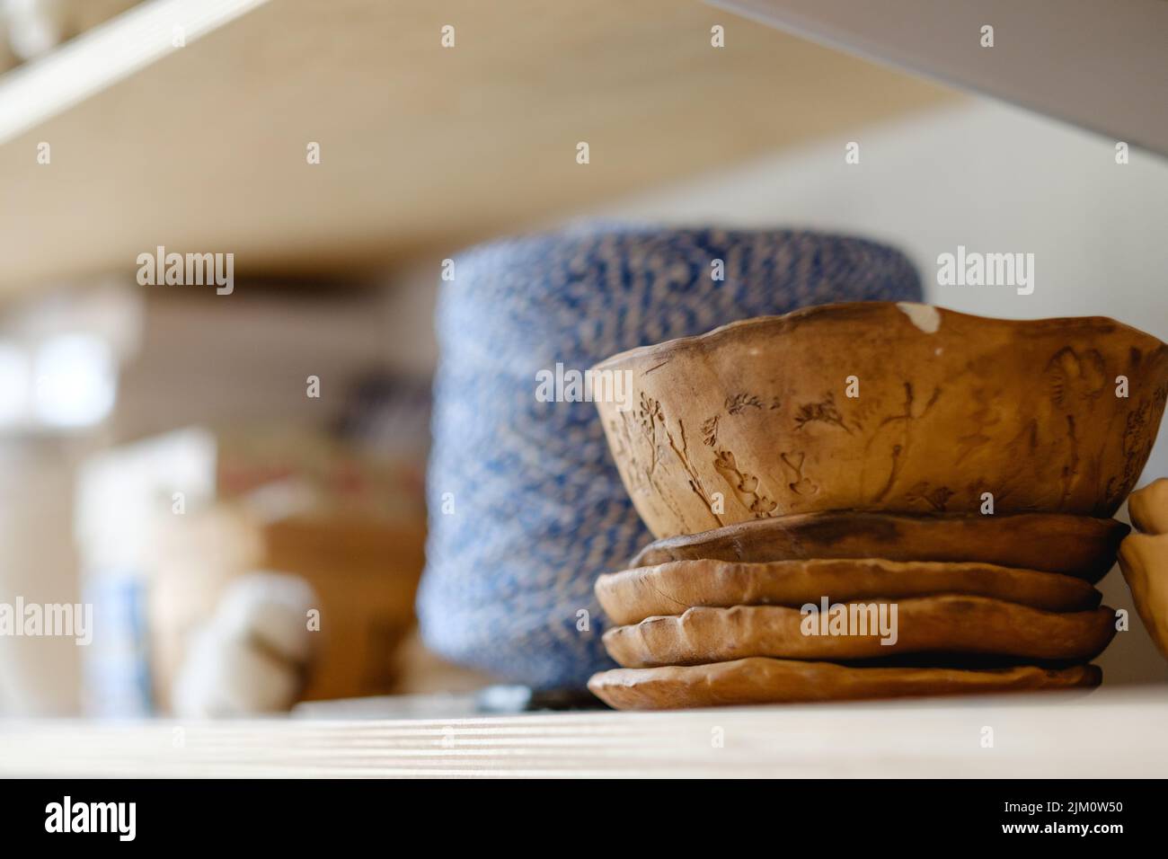 ceramica lavoro artigianale piatto di stoviglie Foto Stock