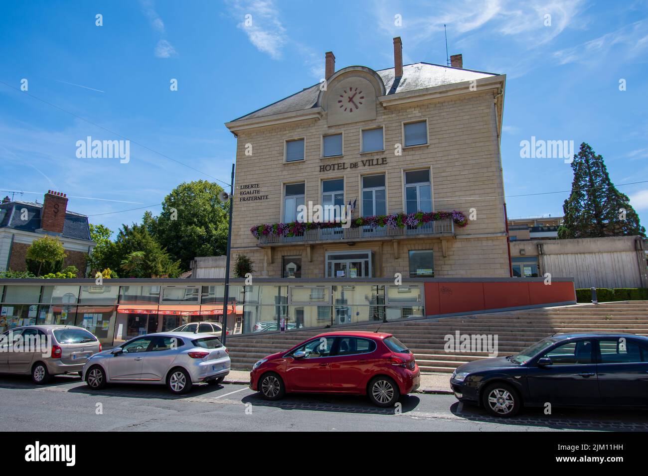 Vista esterna del municipio di Bures-sur-Yvette, Francia, una città situata a sud-ovest di Parigi, nel dipartimento francese di Essonne Foto Stock