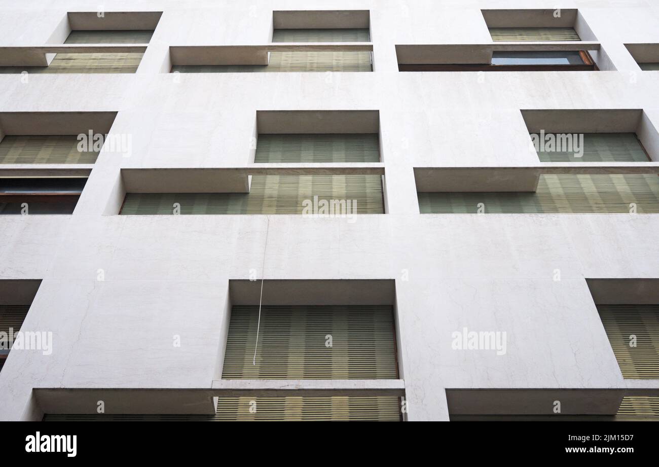 Dettagli architettonici della Casa del Fascio, edificio italiano del razionalismo, 1936, dell'architetto Giuseppe Terragni, Foto Stock