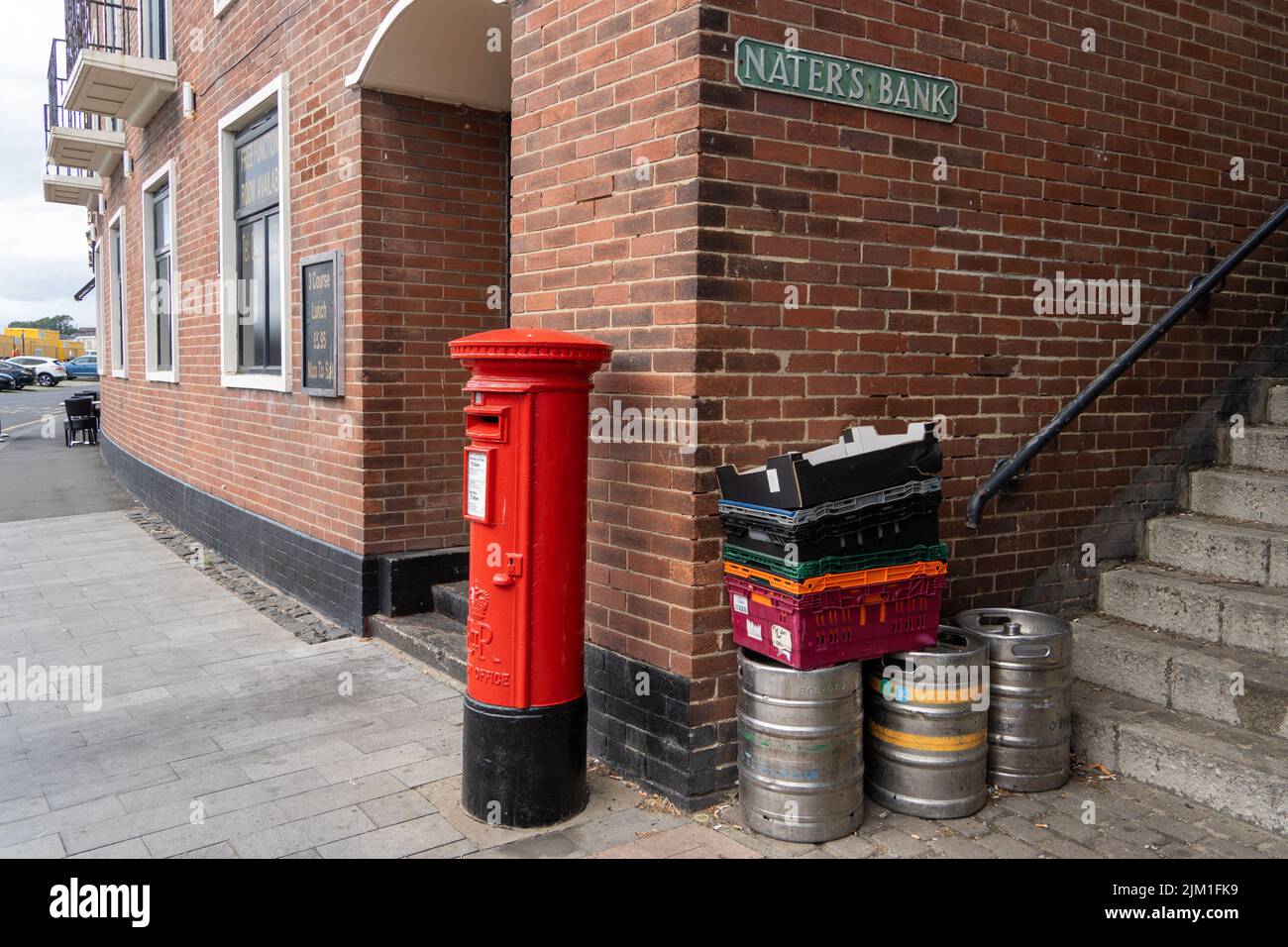 Casella postale Royal mail a Fish Quay, North Shields, North Tyneside, Regno Unito, mentre il Communication Workers Union (CWU) prevede di scioperare sulla paga. Foto Stock