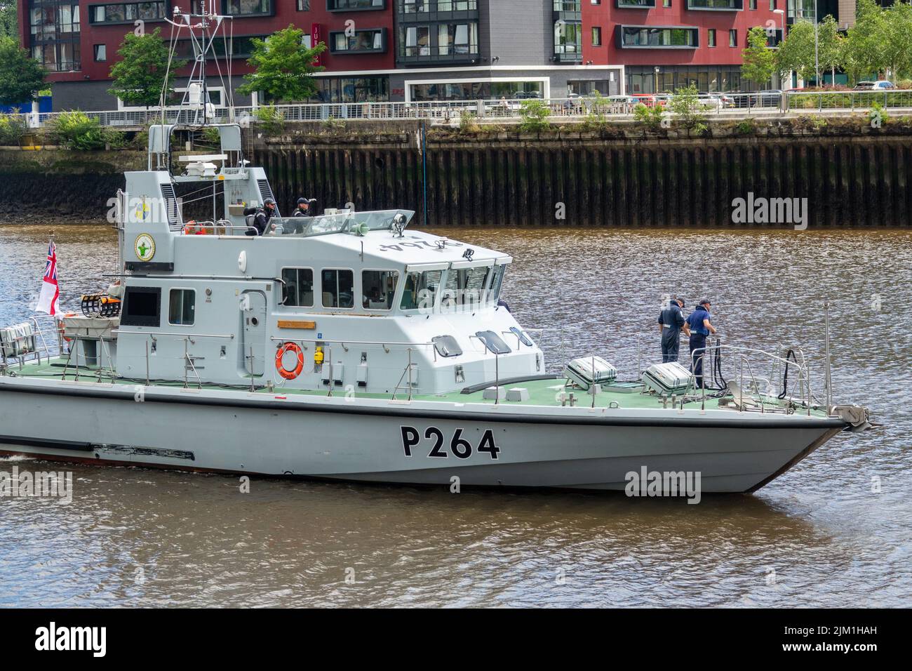 HMS Archer P264 pattuglia barca usata dalla Royal Navy come University Royal Naval Unity URNU addestramento nave. Visto sul fiume Tyne, Newcastle, Regno Unito. Foto Stock