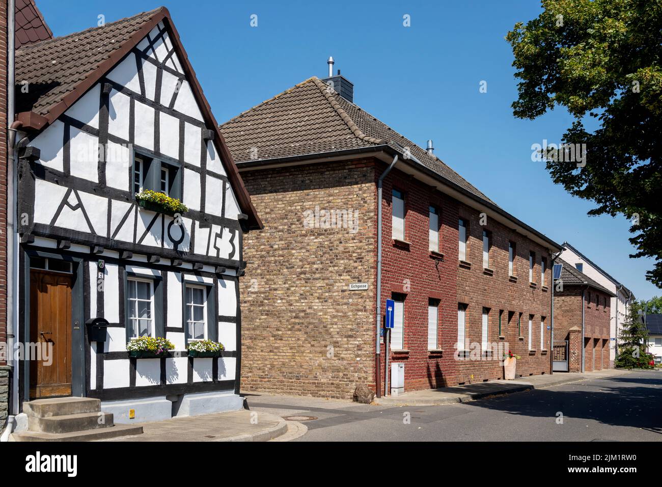 Deutschland, NRW, Kreis Düren, Vettweiß, Fachwerkhaus Marktplatz 2 Foto Stock