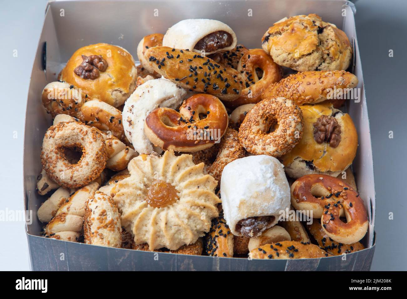 Biscotti dolci e salati turchi fatti in casa - tatli tuzlu kurabiye - kuru pasta Foto Stock