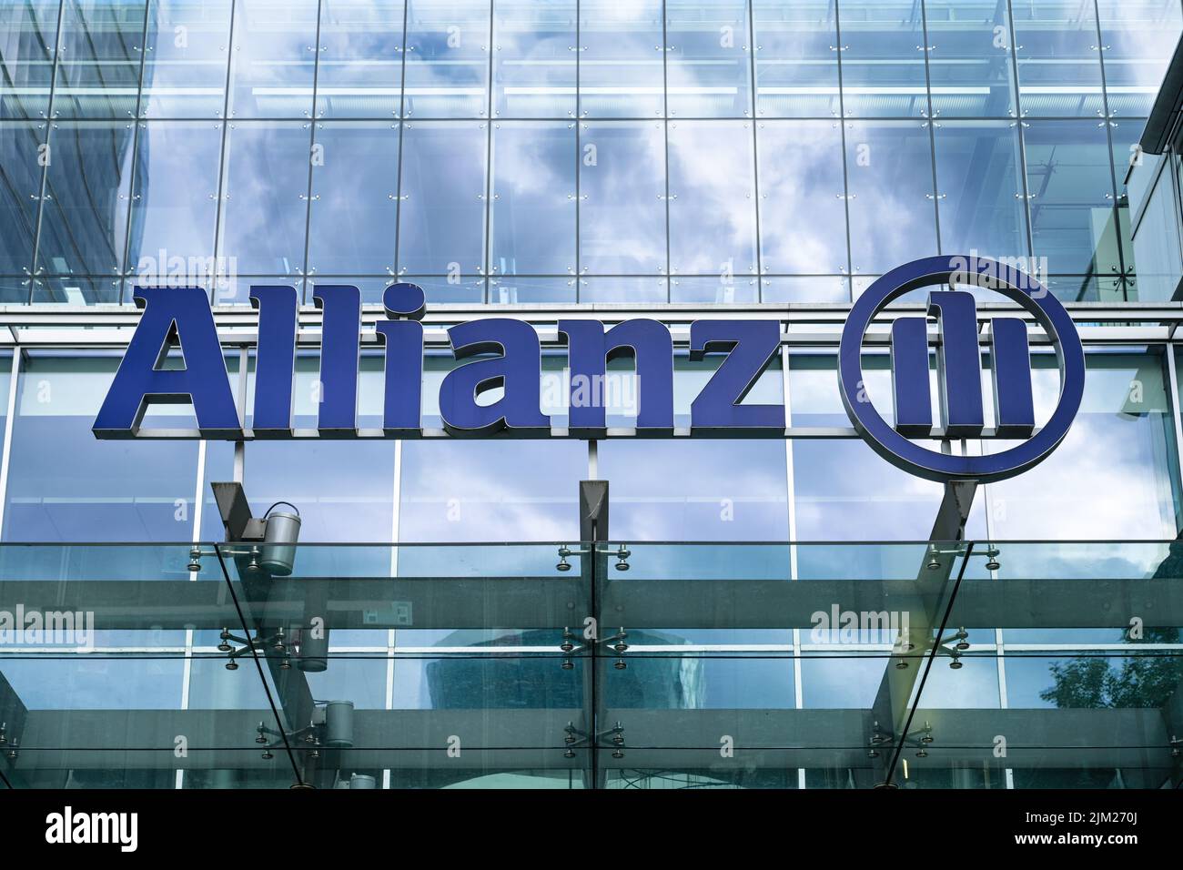 Allianz Beratungs- und Vertriebs-AG Frankfurt, Theodor-Stern-Kai, Frankfurt am Main, Hessen, Deutschland Foto Stock