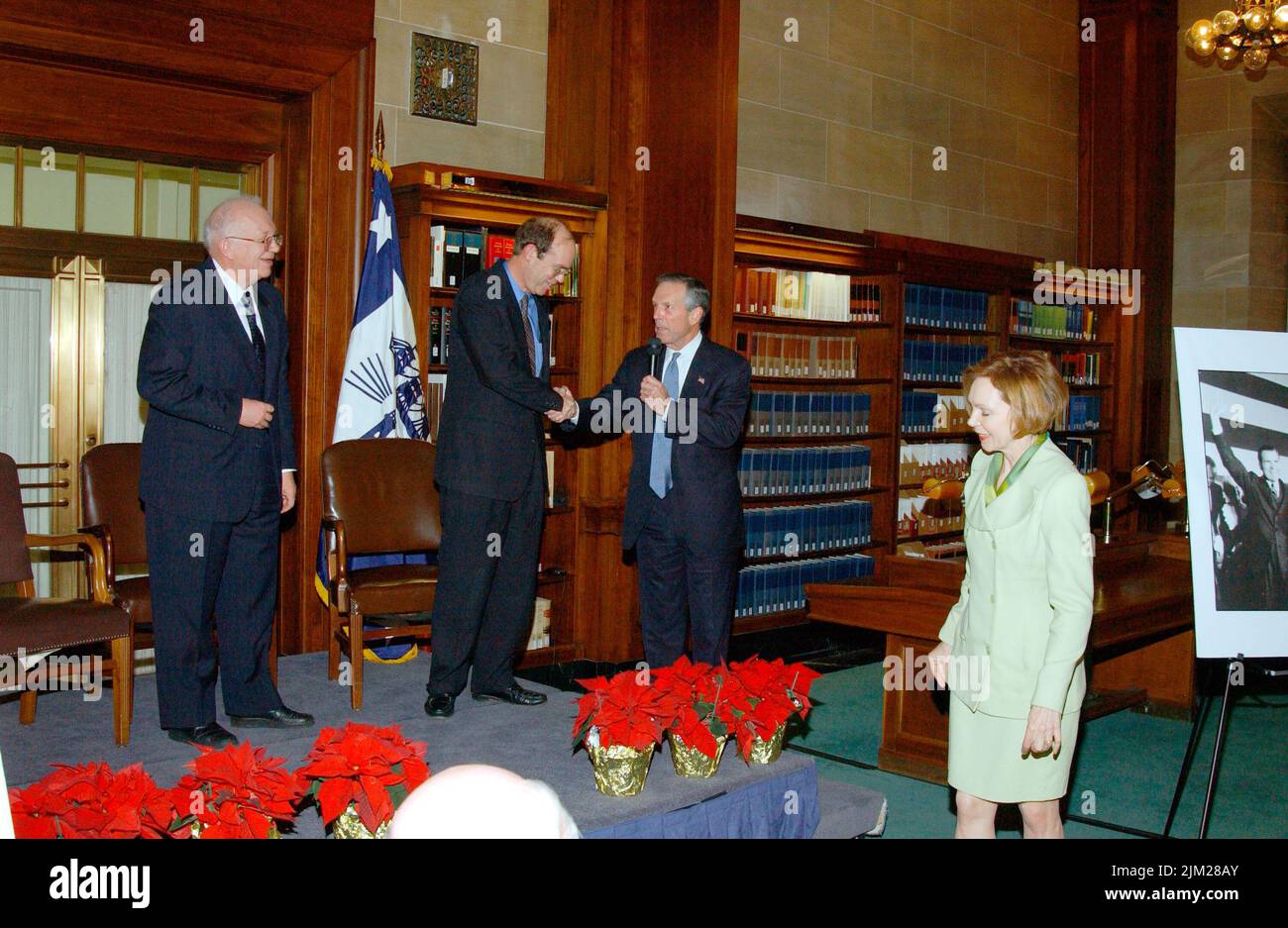 Ufficio del Segretario - IL FORUM-SERGEI KHRUSHCEV DEL SEGRETARIO DONALD EVANS, DAVID EISENHOWER, JULIE NIXON EISENHOWER Foto Stock