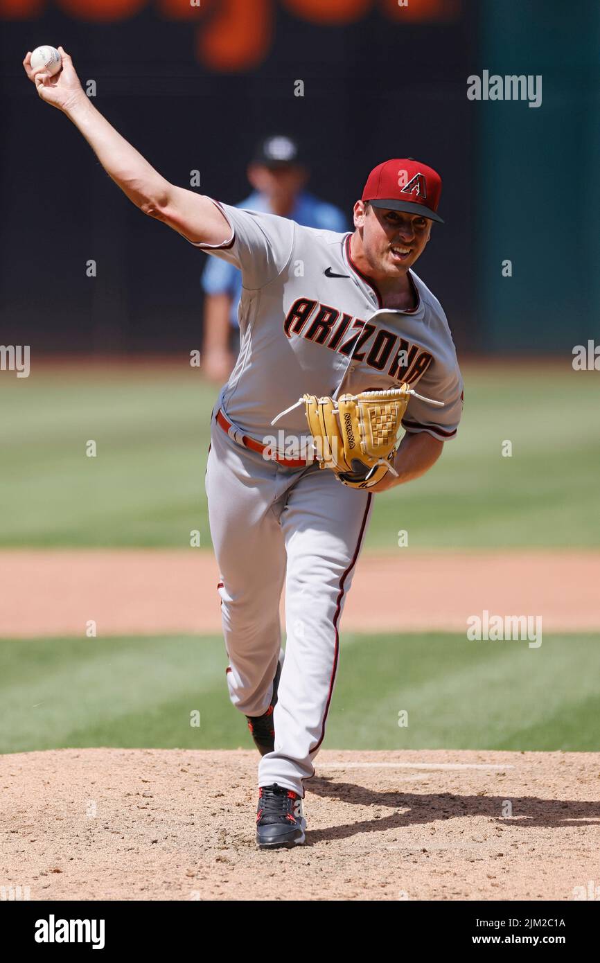 CLEVELAND, OH - 3 AGOSTO: Il lanciatore di rilievo degli Arizona Diamondbacks Kevin Ginkel (37) lanciò contro i Cleveland Guardians il 3 agosto 2022 al Progressive Field di Cleveland, Ohio. (Joe Robbins/immagine dello sport) Foto Stock