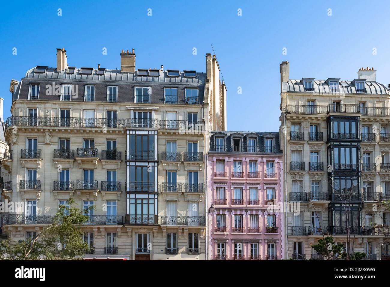 Parigi, facciata parigina di lusso nel 6e circondario, un quartiere chic nel centro Foto Stock