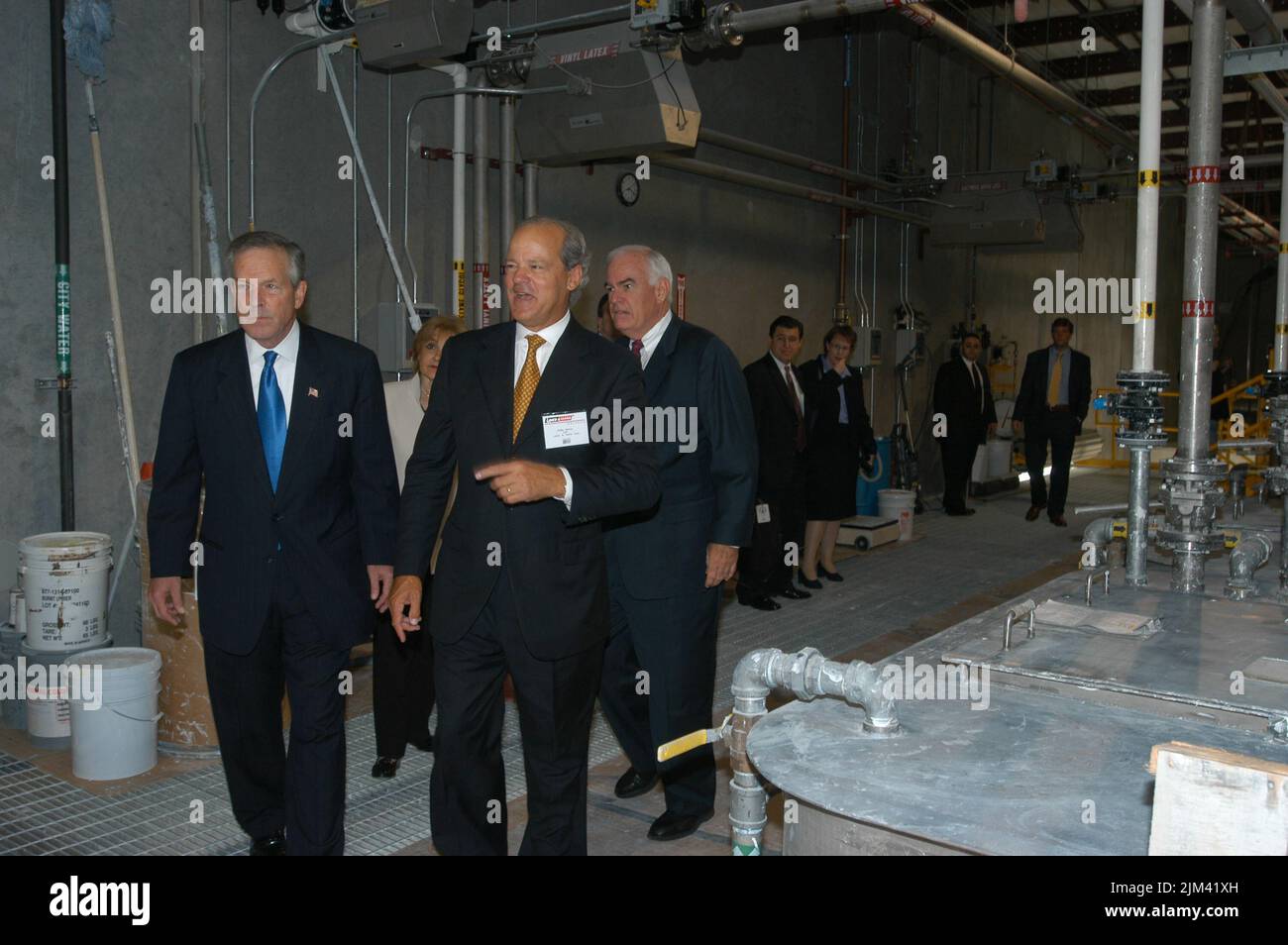 Ufficio del Segretario - SEGRETARIO DONALD EVANS CON IL PRESIDENTE RICH CROTTY Foto Stock