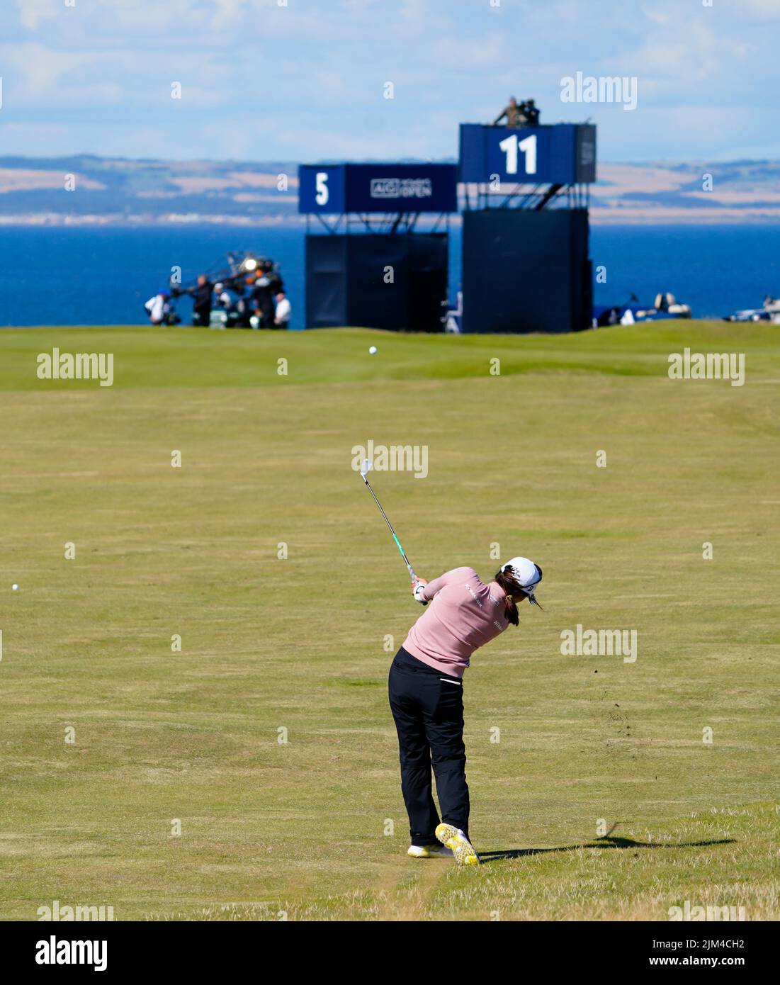 Gullane, Scozia, Regno Unito. 4th agosto 2022. Apertura del campionato AIG Women’s Open di golf a Muirfield in East Lothian. PIC; JinYoung Ko il suo approccio sparò al buco 11th. Iain Masterton/Alamy Live News Foto Stock